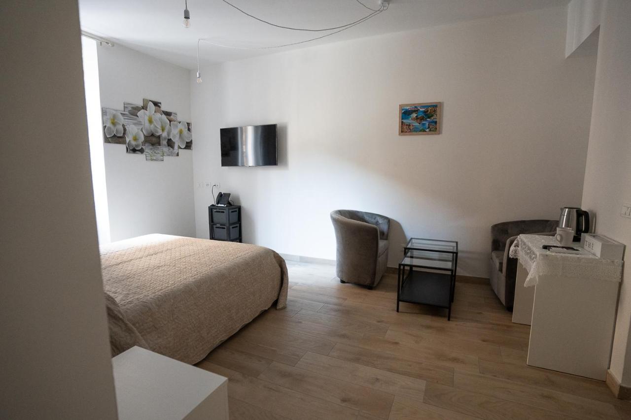 Bed and Breakfast Le Stelle Della Spezia Exterior foto